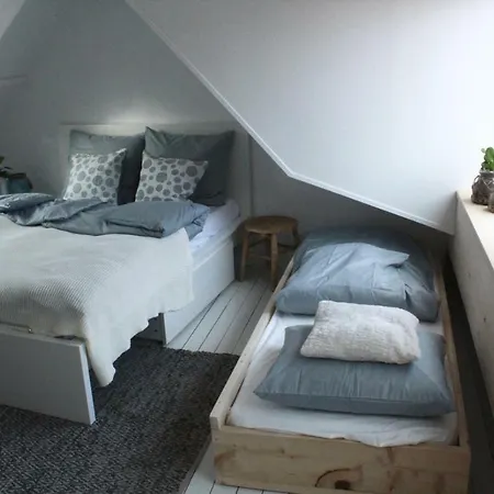 4 Seasons Apartment *