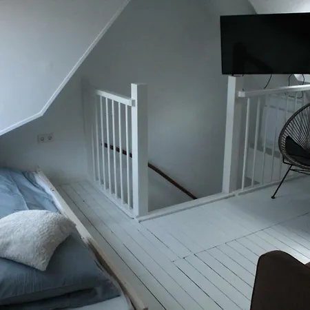 4 Seasons Apartment *